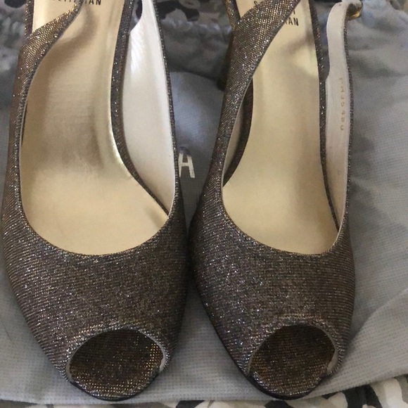 Stuart Weitzman - Picture 2 of 8